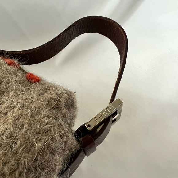 ✨SOLD✨ RARE Fendi Wool Cherry Blossom Baguette - Picture 7 of 13